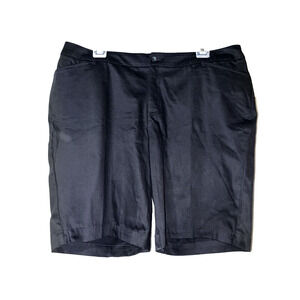 New ST JOHNS BAY 22W Black Classic Fit Secretly Slender Stretch Bermuda Shorts
